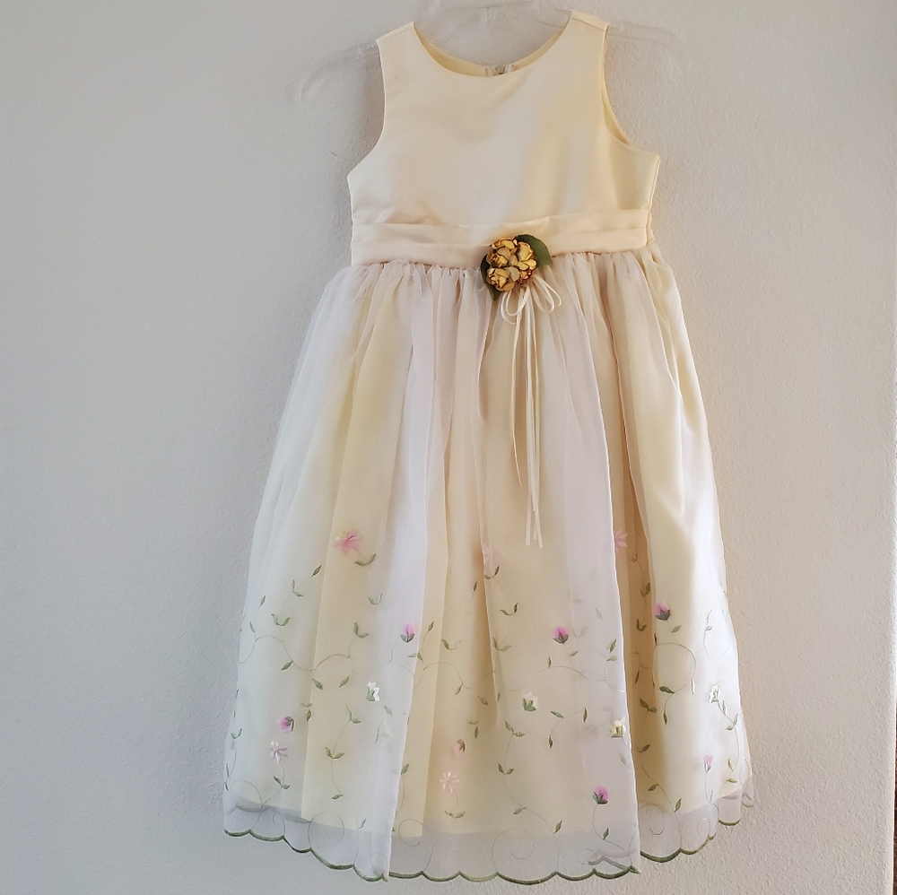 Adorable Formal Girl Dress